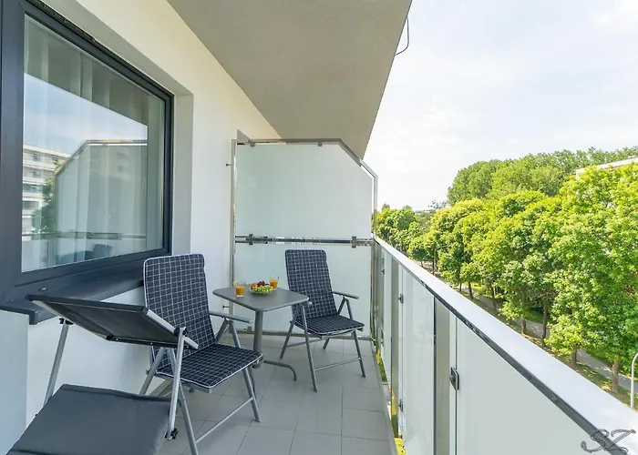 Blizej Morza 102 Z Prywatnym Garazem I Rowerami W Cenie Kolberg